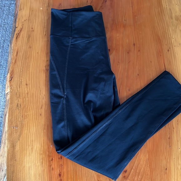 NWOT Girlfriend Collective Black Compressive Leggings - size L - Picture 3 of 7